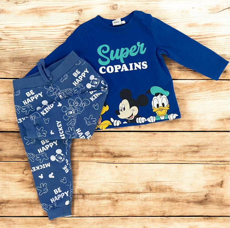 Disney. Ensemble Mickey 12 mois.