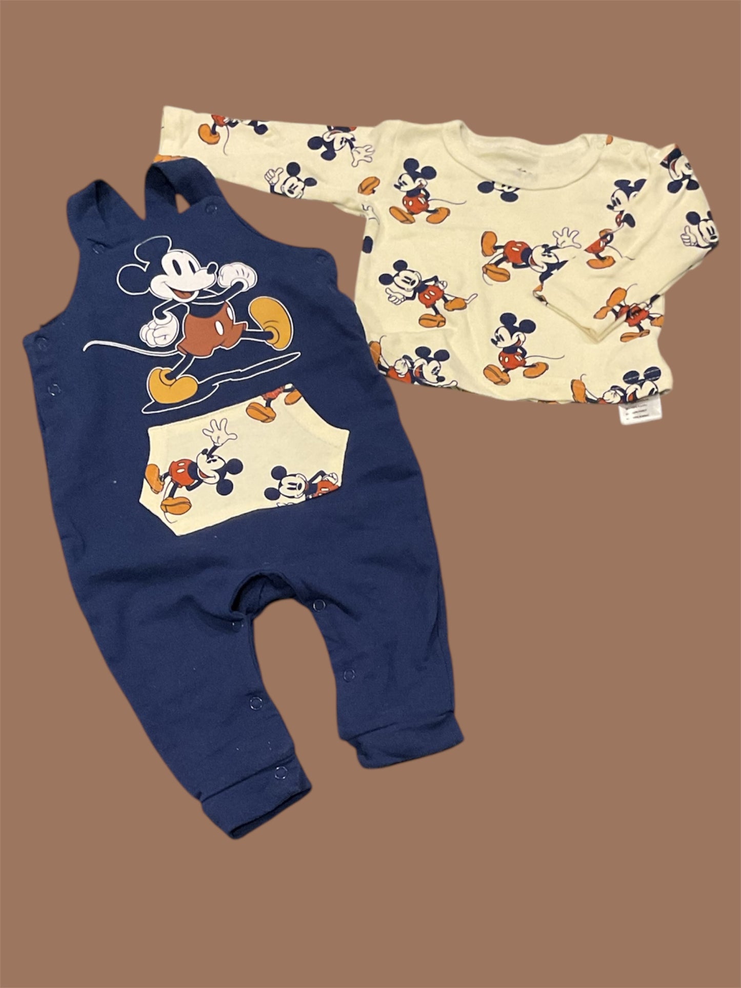 Ensemble Mickey pour bébé garçon, 6 Mois.
