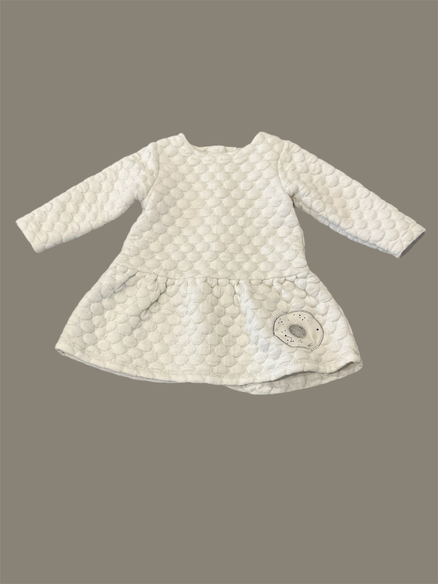Robe manches longues blanche 9 mois.