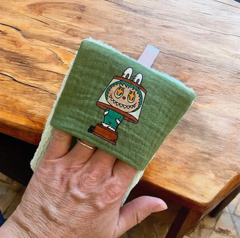 Lot de 2 débarbouillettes petits monstres 2