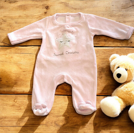 Pyjama dors-bien. 1 mois