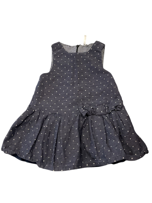 Robe sans manches. 12 Mois.