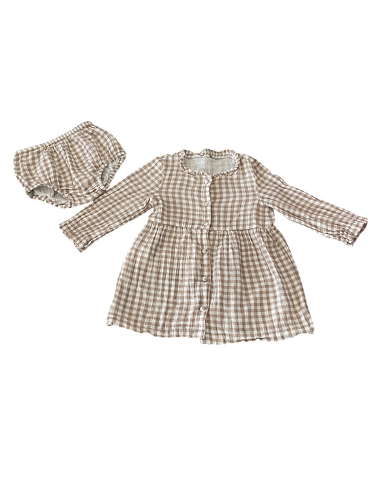 Robe toutes saisons. 18 mois.
