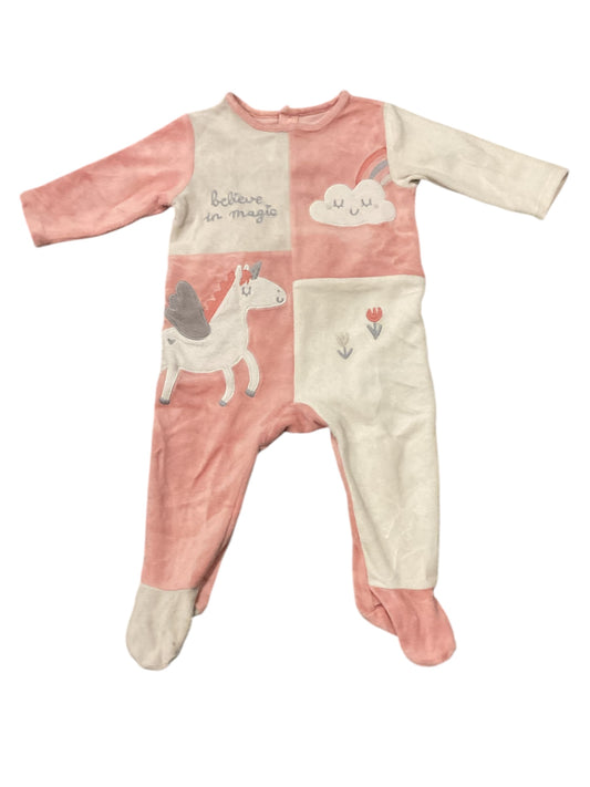Pyjama en velours pour bébé fille. 9 Mois.