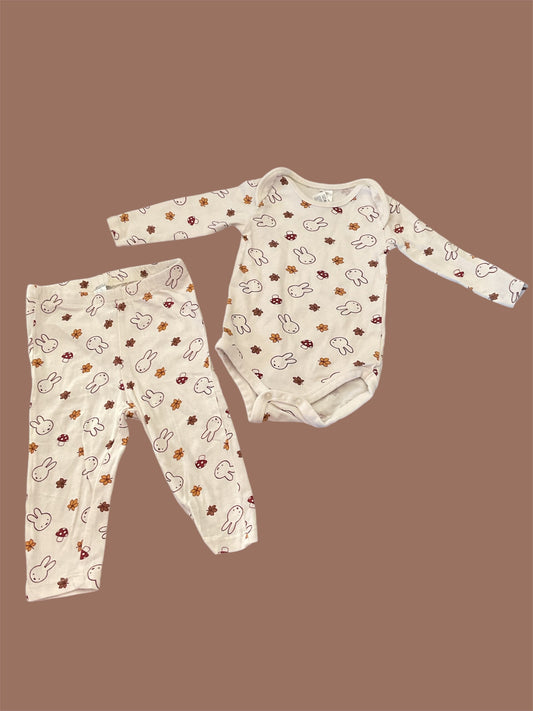 Ensemble bébé garçon, body et pantalon. 3-6 Mois.